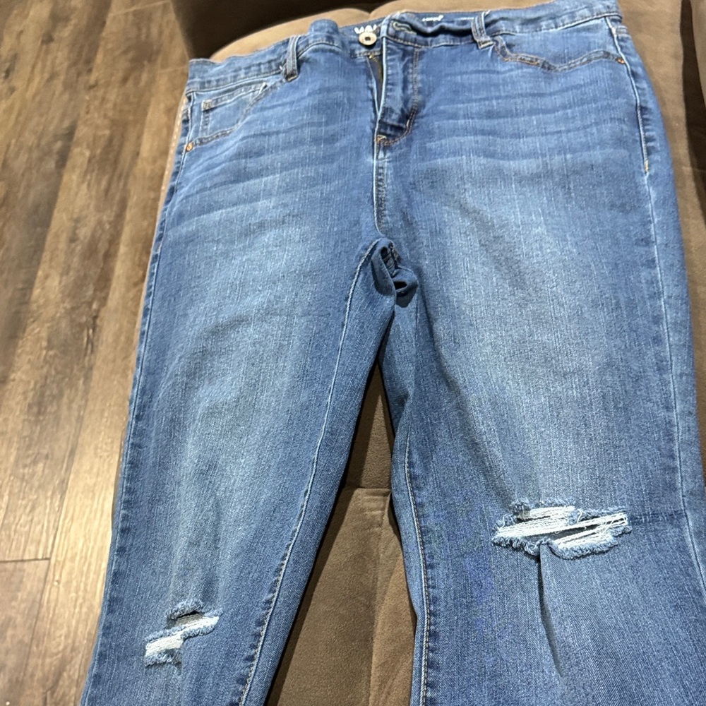 Wallflower Blue Boot Cut Jeans with Classic Style